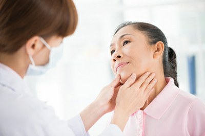 Как происходит лечение увеличения щитовидной железы